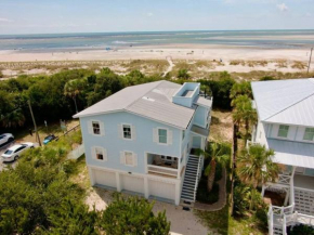 Luxury Beach Front Home: Breath Taking Views